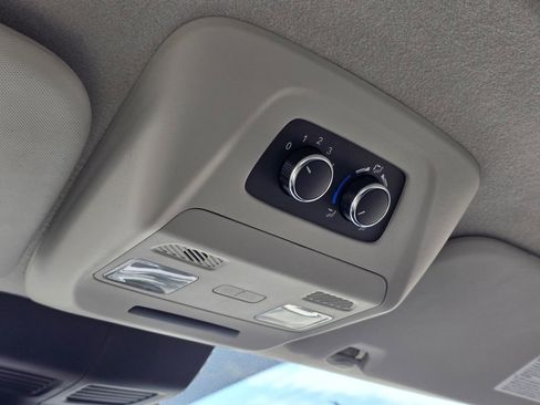 Used 2021 Ford Transit 350 XLT image 30