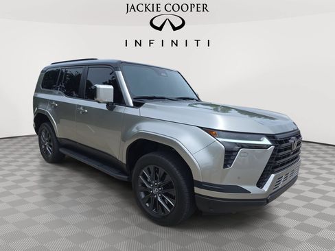 Used 2025 Lexus GX 550 w/ Cold Area Package AWD/4WD image 3