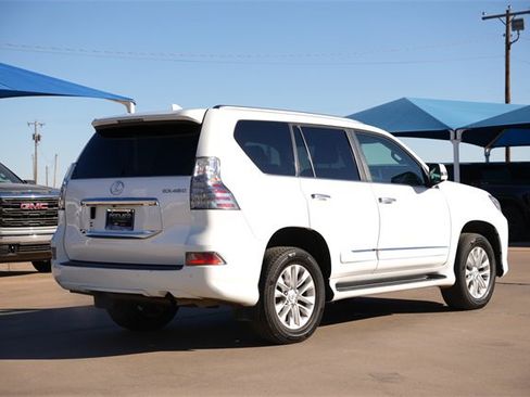 Used 2019 Lexus GX 460 Premium image 4