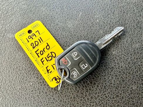 Used 2011 Ford F150 FX4 w/ FX Luxury Pkg image 28