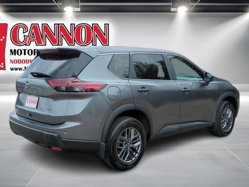 Used 2025 Nissan Rogue S AWD/4WD image 5