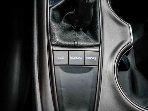 Certified 2023 Toyota Camry SE image 21