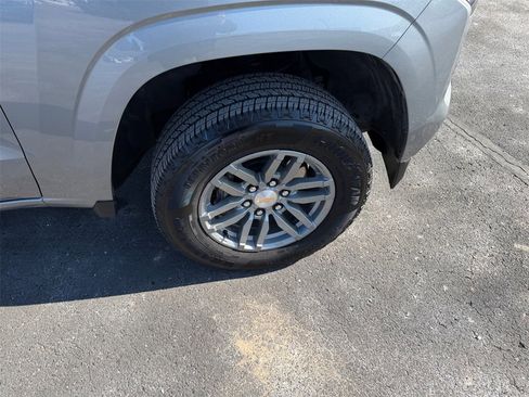 Certified 2024 Chevrolet Colorado LT w/ LT Convenience Package II image 30