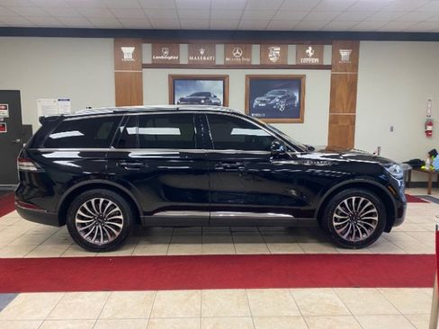 Used 2020 Lincoln Aviator Reserve w/ Elements Package Plus image 8
