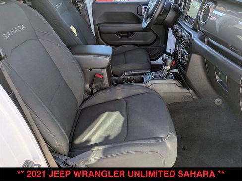 Used 2021 Jeep Wrangler Unlimited Sahara w/ Uconnect 4C Nav & Sound Group image 29
