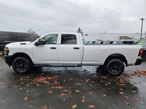 New 2026 RAM 3500 Tradesman image 4