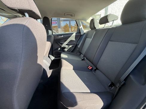 Used 2019 Volkswagen Jetta SE image 7