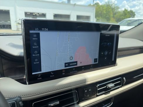 Certified 2023 Lincoln Nautilus Reserve AWD/4WD image 37