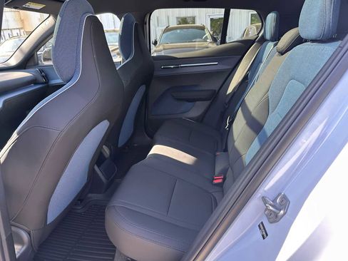 New 2026 Volvo EX30 Cross Country Ultra w/ Protection Package Premier AWD/4WD image 15