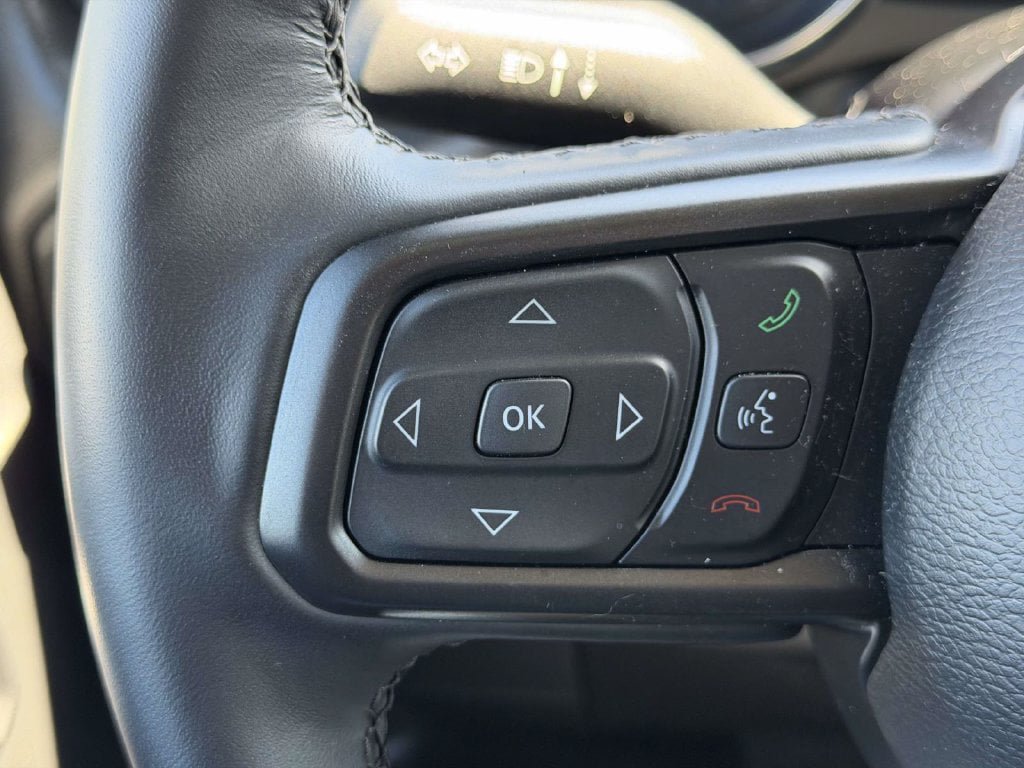 Used 2022 Jeep Wrangler Unlimited Sport AWD/4WD image 9