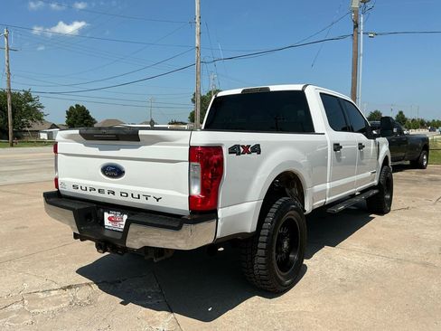Used 2019 Ford F250 XLT w/ Snow Plow Prep Package AWD/4WD image 6