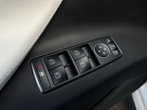 Used 2021 Tesla Model X Performance image 13