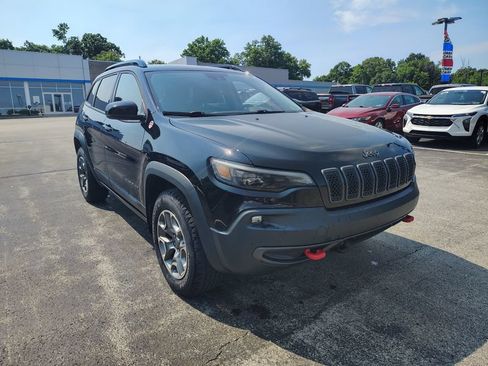 Used 2022 Jeep Cherokee Trailhawk w/ Premium Leather Package AWD/4WD image 3