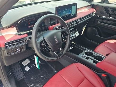 New 2025 Lincoln Corsair Grand Touring w/ Jet Appearance Package image 5