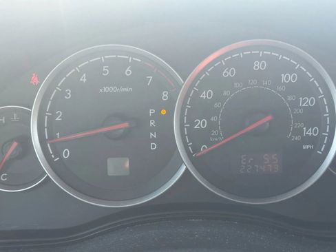 Used 2006 Subaru Outback 2.5i Limited image 26