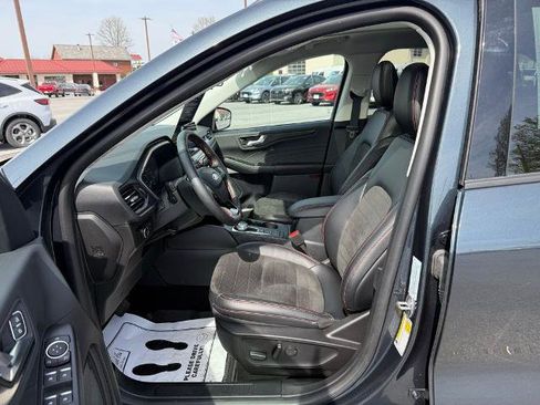 Certified 2022 Ford Escape SEL w/ SEL Stealth AWD Package image 12