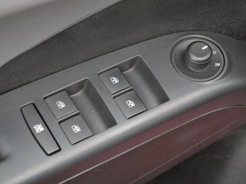 Used 2012 Chevrolet Sonic LT image 19