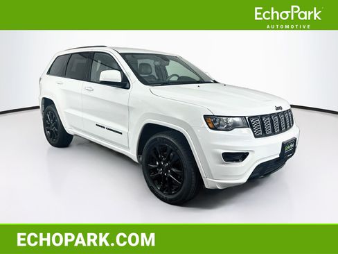 Used 2020 Jeep Grand Cherokee Altitude AWD/4WD image 1