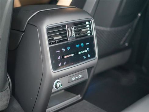 New 2026 Porsche Cayenne Coupe image 30