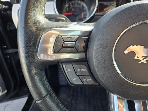 Used 2017 Ford Mustang Premium image 26