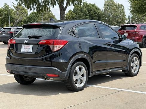 Used 2018 Honda HR-V LX image 4