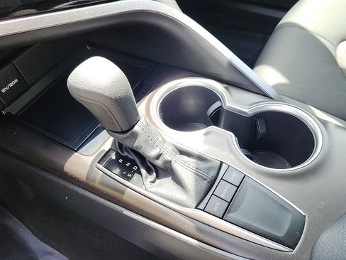 Certified 2022 Toyota Camry LE FWD image 14