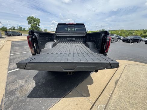 New 2026 GMC Sierra 2500 AT4X AWD/4WD image 5