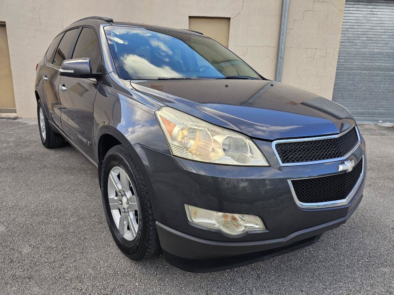 Used 2009 Chevrolet Traverse LT FWD image 13