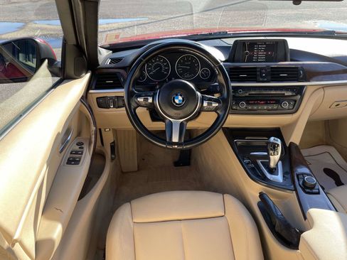 Used 2014 BMW 320i Sedan w/ Sport Package image 10