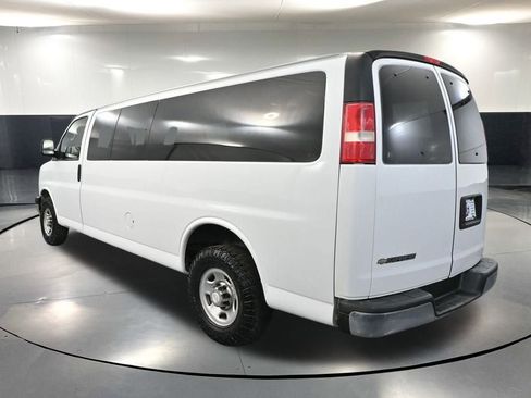 Used 2017 Chevrolet Express 3500 LT w/ LT Preferred Equipment Group image 9