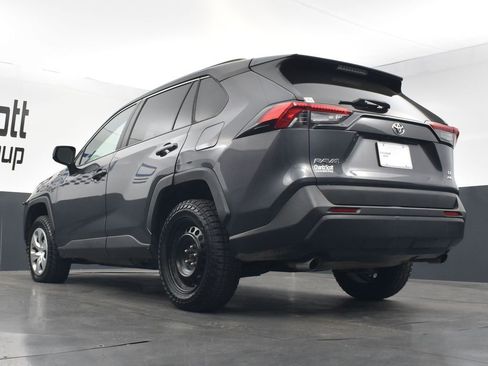 Used 2019 Toyota RAV4 LE image 20