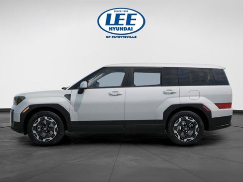 New 2026 Hyundai Santa Fe SE image 5