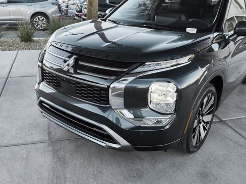 New 2026 Mitsubishi Outlander SE FWD image 5