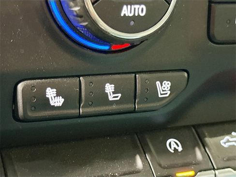 Used 2019 Chevrolet Silverado 1500 LTZ image 21