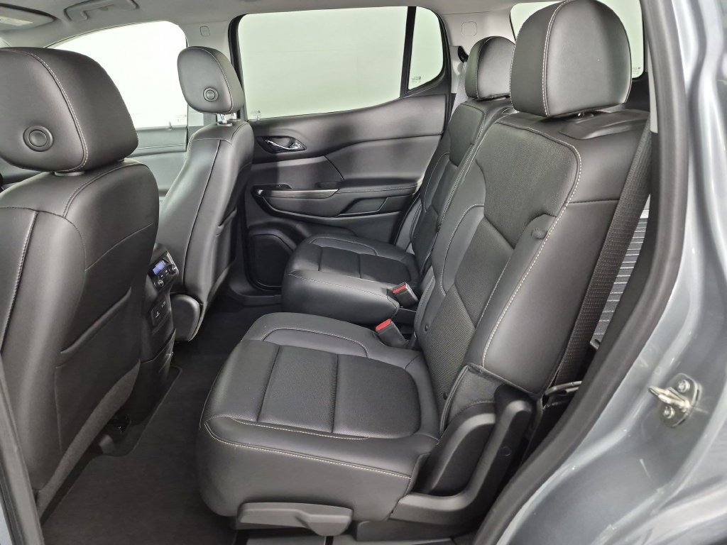 Certified 2023 GMC Acadia SLT FWD image 28