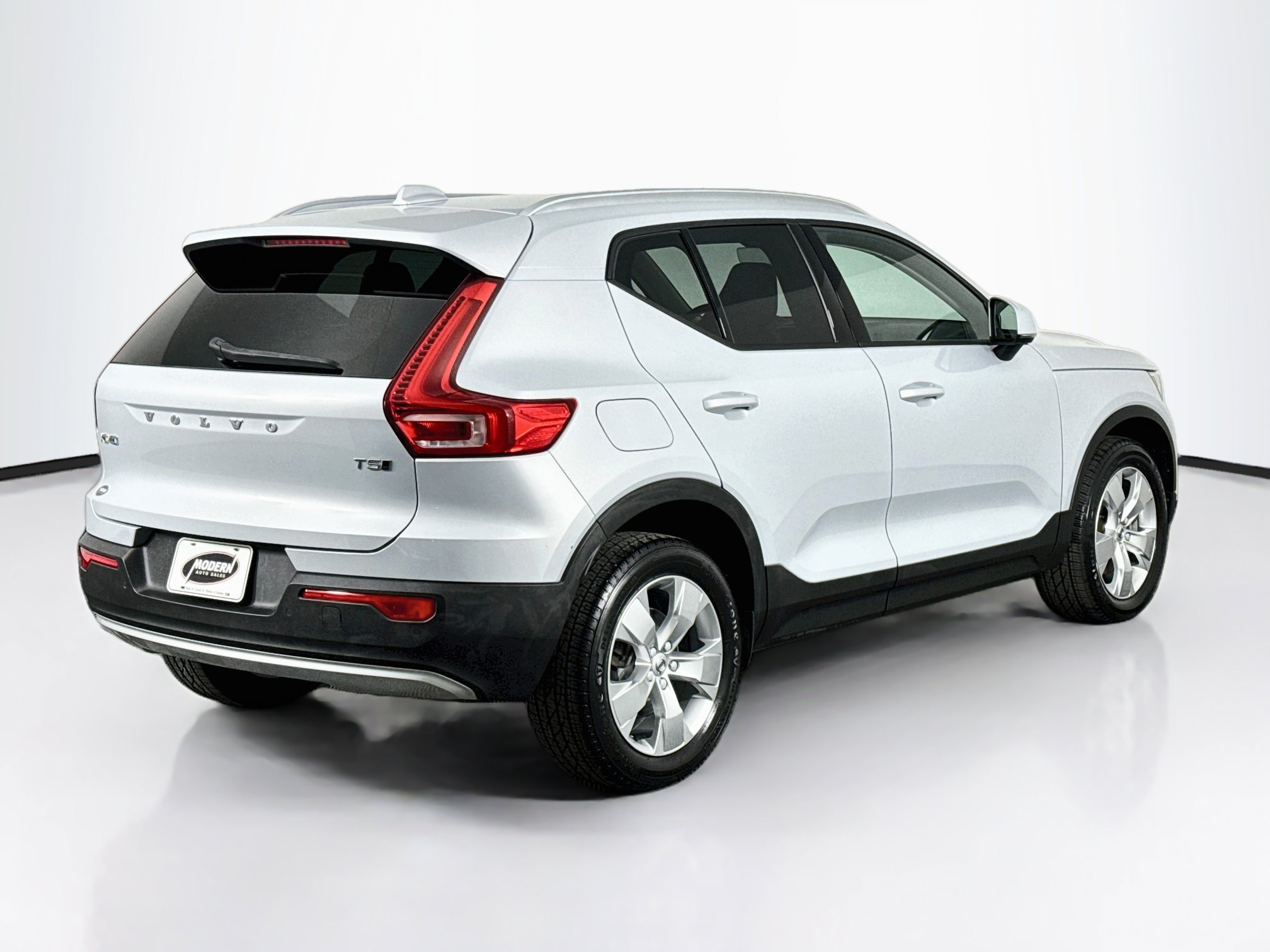 Used 2022 Volvo XC40 T5 Momentum AWD/4WD image 15