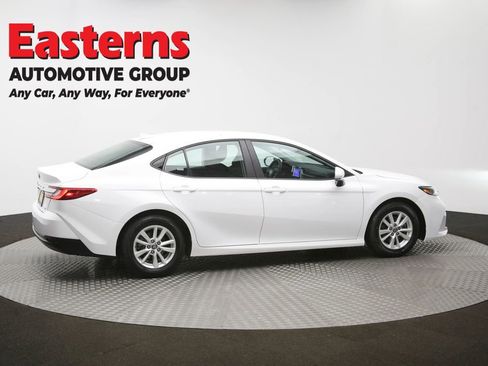 Used 2025 Toyota Camry LE FWD image 43