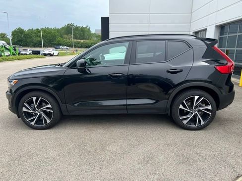 Used 2020 Volvo XC40 T5 R-Design w/ Protection Package Premier AWD/4WD image 5