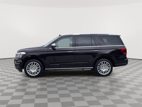 Certified 2023 Ford Expedition Platinum AWD/4WD image 2