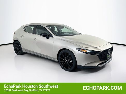 Used 2024 MAZDA MAZDA3 s FWD image 1