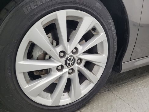 Used 2022 Toyota Camry LE image 31