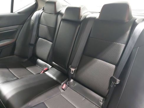 Used 2025 Nissan Altima 2.5 SR image 13