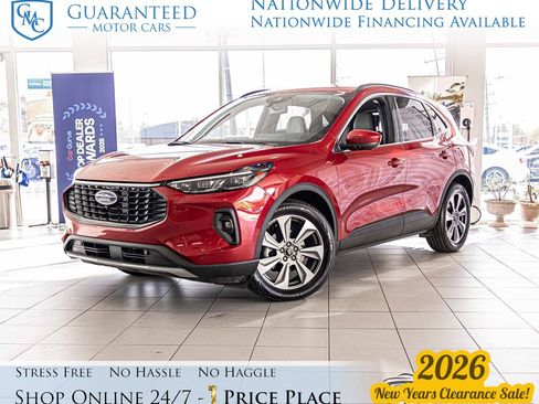 Used 2024 Ford Escape Platinum image 1