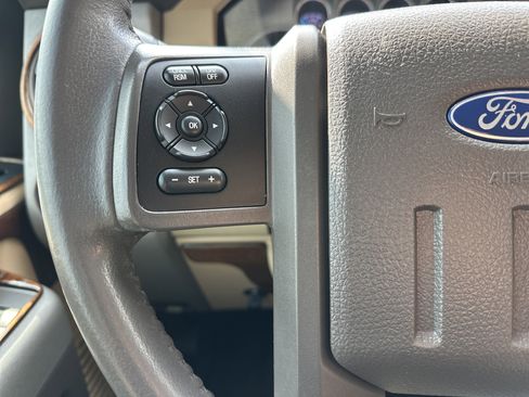 Used 2016 Ford F350 Lariat w/ Lariat Interior Package image 18