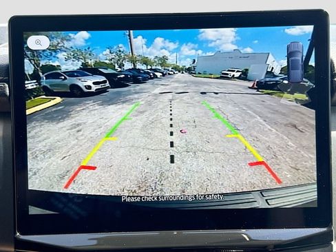 Used 2023 Ford Expedition XLT RWD image 15