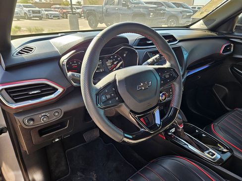 Used 2023 Chevrolet TrailBlazer RS image 14