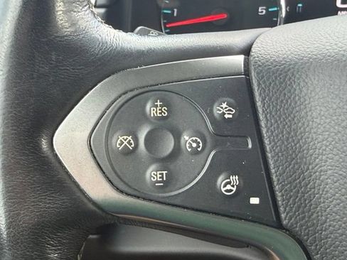 Used 2018 Chevrolet Suburban Premier RWD image 23