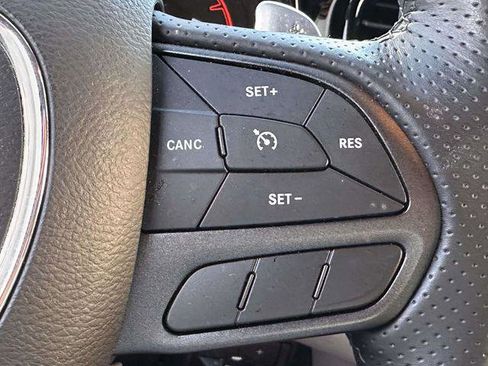 Used 2022 Dodge Durango R/T w/ Blacktop Package AWD/4WD image 26