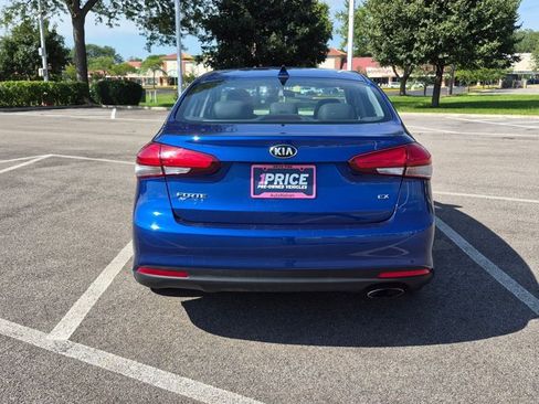 Used 2017 Kia Forte EX FWD image 6