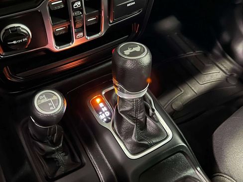 Used 2021 Jeep Wrangler Unlimited Sport AWD/4WD image 30